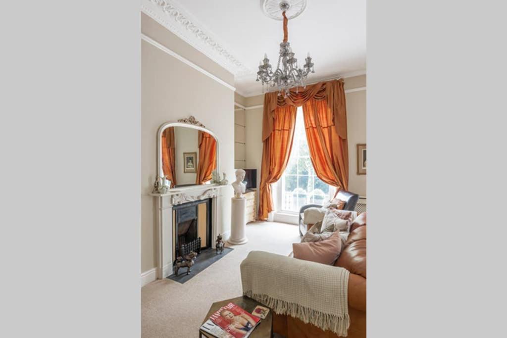 Beautiful Studio With Private Outside Terrace Apartment Bath Exterior photo