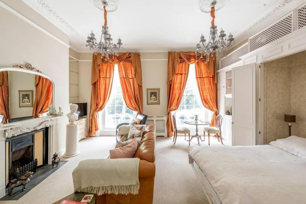 Beautiful Studio With Private Outside Terrace Apartment Bath Exterior photo